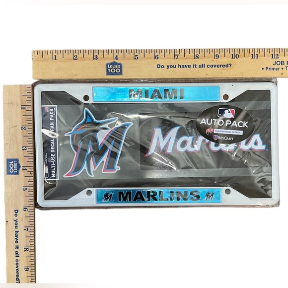 NWT Miami Marlins Chrome Metal License Plate Frame Auto Auto Pack 12 X 16 inch - Picture 3 of 8